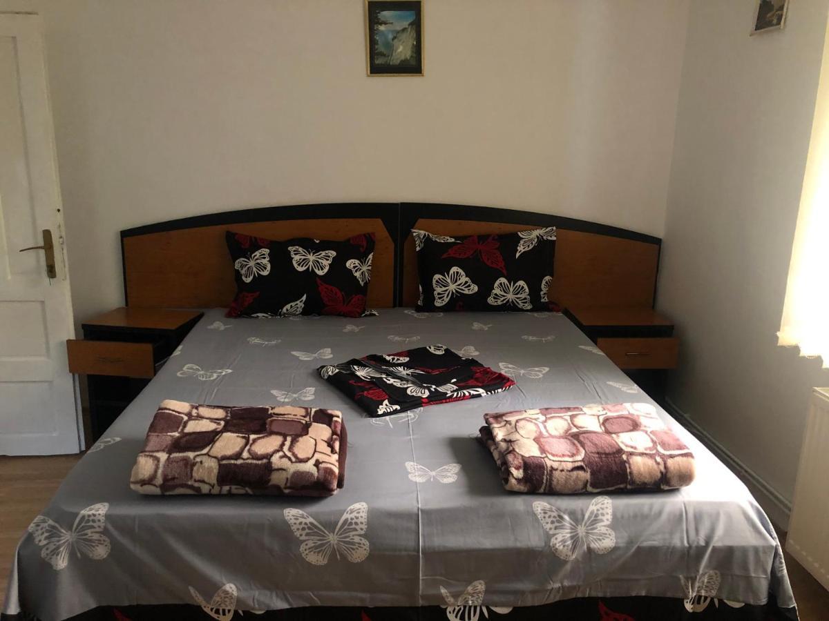 Hotel Casa Cleopatra Două Mai Zewnętrze zdjęcie